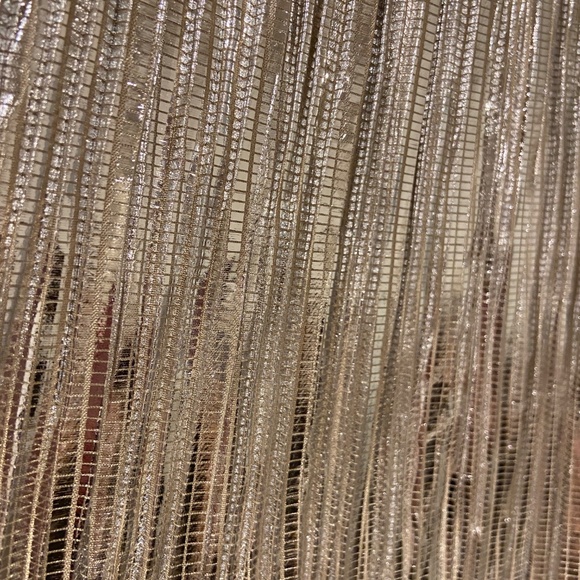 BRAND NEW Alice + Olivia Metallic Skirt Size 4 - Picture 2 of 4